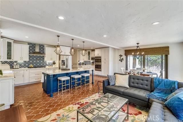 Detail Gallery Image 24 of 36 For 9 El Camino Real, Vallejo,  CA 94590 - 3 Beds | 3 Baths