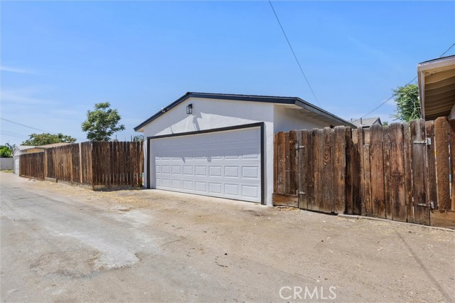 3125 Fillmore Avenue, Bakersfield CA: https://media.crmls.org/medias/5cf57190-36cb-4802-9f2c-259a56d87804.jpg