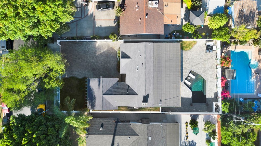 https://media.crmls.org/medias/5cf62a82-7259-4ad7-8148-b6340cea9fb6.jpg?preset=X-Large