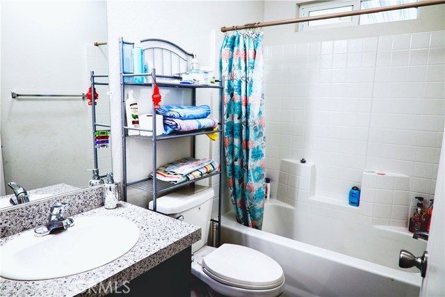 Detail Gallery Image 27 of 34 For 1097 N State St #114,  Hemet,  CA 92543 - 4 Beds | 2 Baths