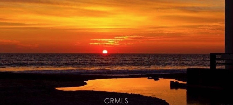 https://media.crmls.org/medias/5cf76c10-49e0-4069-8ac3-b3e8ed2da34b.jpg?preset=X-Large