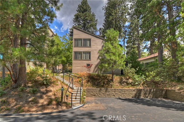 27821 Peninsula Drive #332, Lake Arrowhead CA: https://media.crmls.org/medias/5cf8c1de-1dd8-434f-af11-b76f78b823c3.jpg