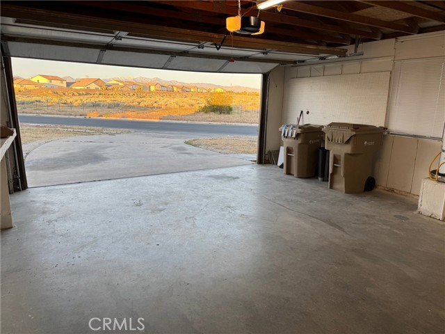 Detail Gallery Image 70 of 75 For 10333 Tamarisk Ave, Hesperia,  CA 92345 - 3 Beds | 2 Baths