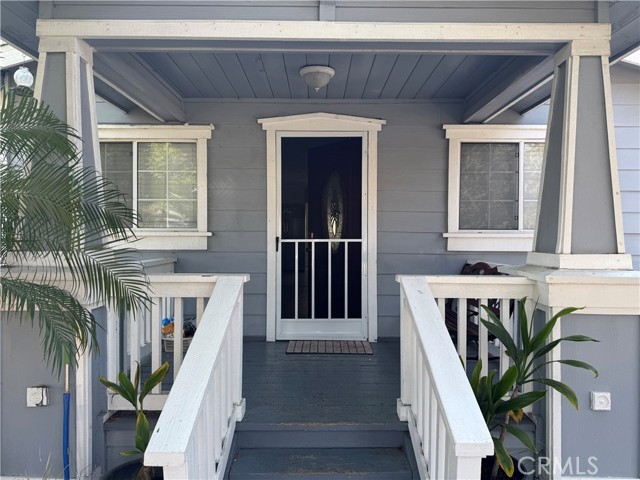 594 Lemon St, Orange CA: https://media.crmls.org/medias/5cf9e78d-0281-4b83-a307-27ee428141e3.jpg
