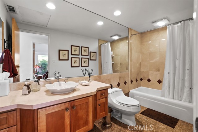 Image 25 of 40 For 377 Galleon Way