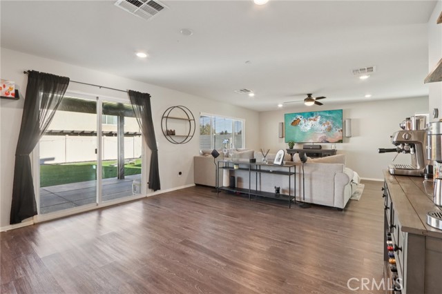 Detail Gallery Image 11 of 35 For 29430 Big Country Court, Winchester,  CA 92596 - 3 Beds | 2/1 Baths