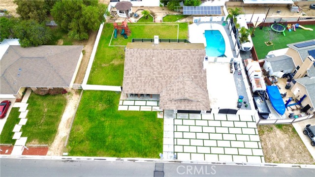 2416 Hialeah Circle, Norco CA: https://media.crmls.org/medias/5cfaf02d-8c5f-4a72-b194-b2329ab680a7.jpg