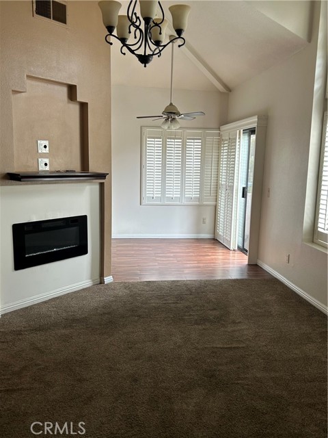 18207 Flynn Drive, Canyon Country CA: https://media.crmls.org/medias/5cfb05c2-1a17-4baf-897e-8d6fb225ddbc.jpg