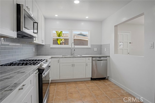 157 W Mariposa, San Clemente CA: https://media.crmls.org/medias/5cfb28f9-842b-4949-a058-8618a4cdf74a.jpg