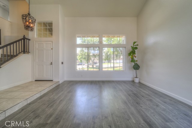 Detail Gallery Image 13 of 72 For 13220 Broken Bit Cir, Corona,  CA 92883 - 4 Beds | 2/1 Baths