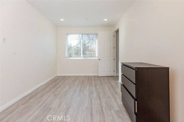 Detail Gallery Image 16 of 25 For 1057 E Elmwood Ave, Burbank,  CA 91501 - 2 Beds | 1 Baths