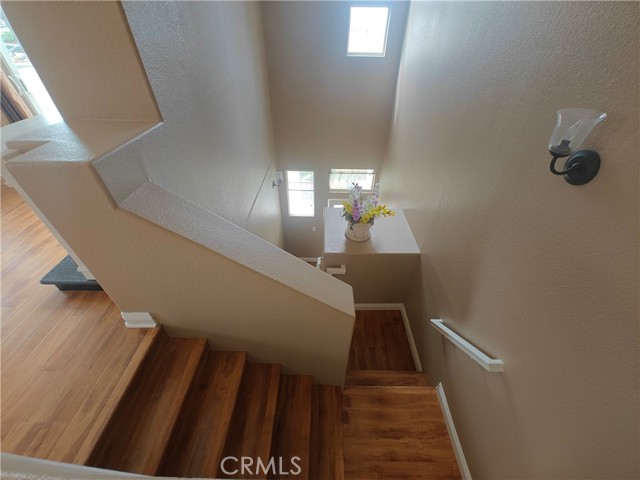 1095 S San Marino Way, Anaheim CA: https://media.crmls.org/medias/5cfeccc6-4e59-459d-8e01-e08f96fb8404.jpg