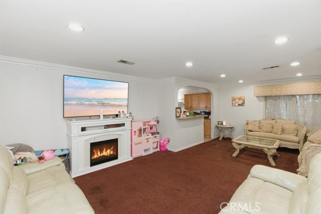 Detail Gallery Image 6 of 28 For 1845 E Colorado, Pasadena,  CA 91107 - 3 Beds | 1 Baths