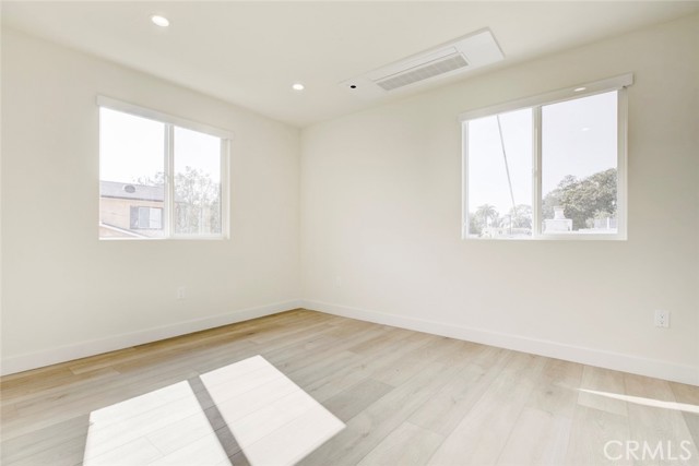 Detail Gallery Image 18 of 23 For 1070 Allen #D,  Glendale,  CA 91201 - 2 Beds | 1/1 Baths