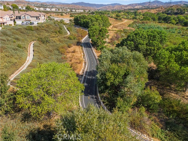 Detail Gallery Image 49 of 56 For 27950 Periwinkle Ln, Valencia,  CA 91354 - 3 Beds | 2/1 Baths