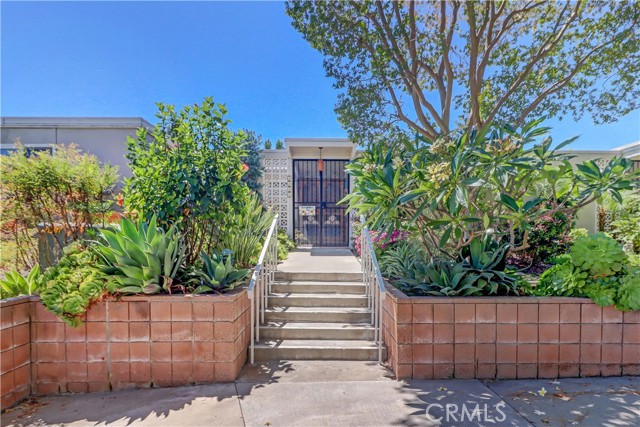 Detail Gallery Image 2 of 57 For 312 Ave Castilla #D,  Laguna Woods,  CA 92637 - 2 Beds | 2 Baths