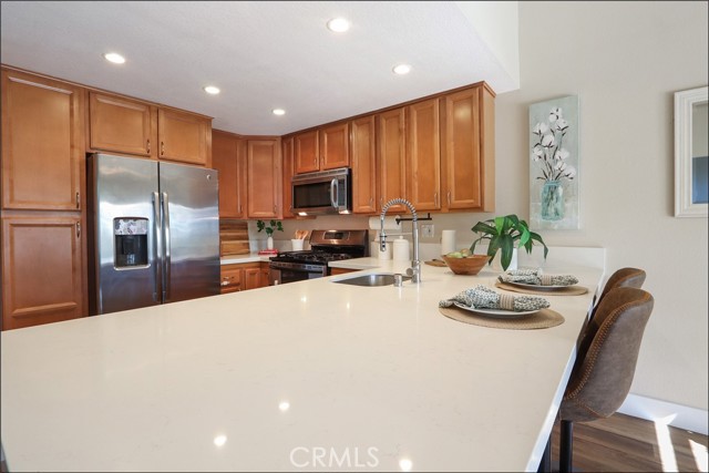 21055 Avenida Magnifica, Lake Forest CA: https://media.crmls.org/medias/5d03cba4-bc7f-4314-9668-d6939daf3a08.jpg