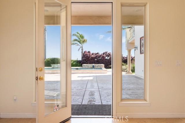1685 Scenic View Way, Nipomo CA: https://media.crmls.org/medias/5d03f33a-105f-4996-b6ab-b7f5041a301a.jpg