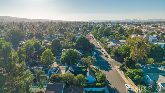 Detail Gallery Image 47 of 53 For 14156 Califa, Sherman Oaks,  CA 91401 - 3 Beds | 2 Baths