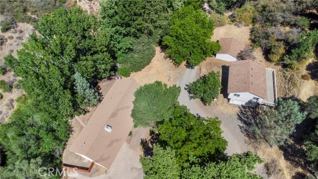 9031 Tassajara Creek Road, Santa Margarita CA: https://media.crmls.org/medias/5d04cc04-6824-46e5-979e-3b12ce2ce7f5.jpg
