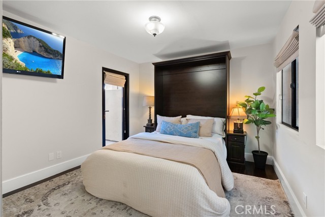 Image 23 of 41 For 3520 Alma  