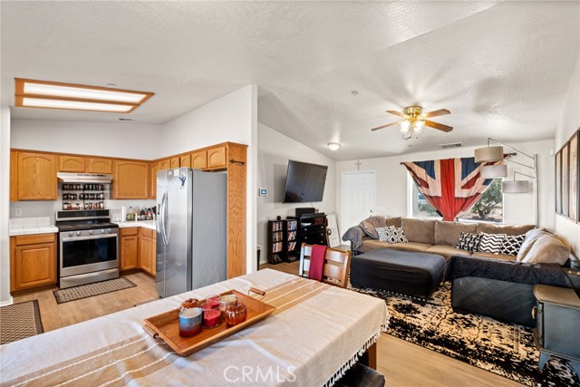 Detail Gallery Image 10 of 31 For 32778 Sapphire Rd, Lucerne Valley,  CA 92356 - 3 Beds | 2 Baths