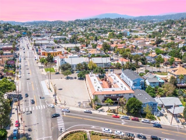 Detail Gallery Image 33 of 33 For 112 N Avenue 66 #4,  Highland Park,  CA 90042 - 2 Beds | 2 Baths