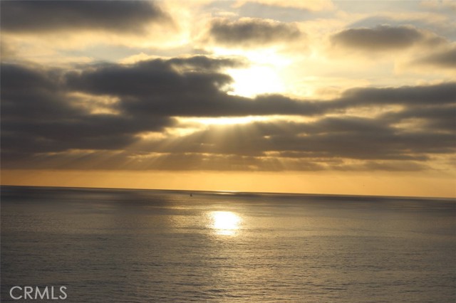 Detail Gallery Image 3 of 35 For 807 Buena Vista #C,  San Clemente,  CA 92672 - 2 Beds | 2 Baths