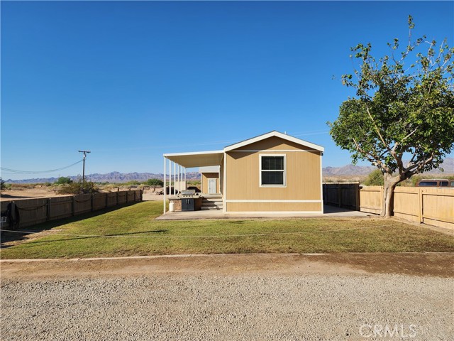 Detail Gallery Image 1 of 35 For 36500 Hwy 95 #H2,  Blythe,  CA 92225 - 3 Beds | 2 Baths