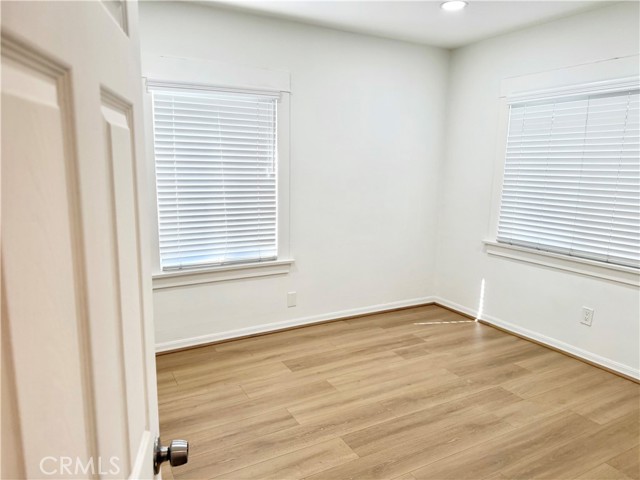 Detail Gallery Image 14 of 38 For 520 W California, Glendale,  CA 91203 - – Beds | – Baths