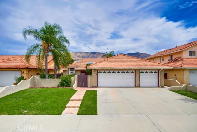 Detail Gallery Image 1 of 1 For 1081 Serena Dr, San Jacinto,  CA 92583 - 3 Beds | 2 Baths