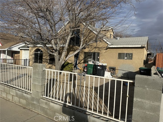 44014 10th Street, Lancaster, California 93534, 4 Bedrooms Bedrooms, ,2 BathroomsBathrooms,Single Family Residence,For Sale,10th,SR25026430