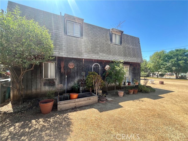 41866 Magnolia Street, Murrieta CA: https://media.crmls.org/medias/5d08cb64-f7f6-4995-89e8-12c1c4a40509.jpg