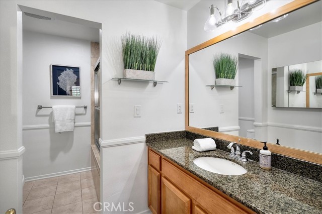 2000 Mathews Avenue, Redondo Beach, California 90278, 2 Bedrooms Bedrooms, ,2 BathroomsBathrooms,Residential,Sold,Mathews,SB22083449