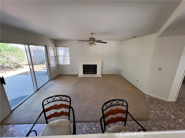 3177 Wicklow Drive, Riverside CA: https://media.crmls.org/medias/5d093ba9-ccd1-43c5-a490-71834c260e61.jpg