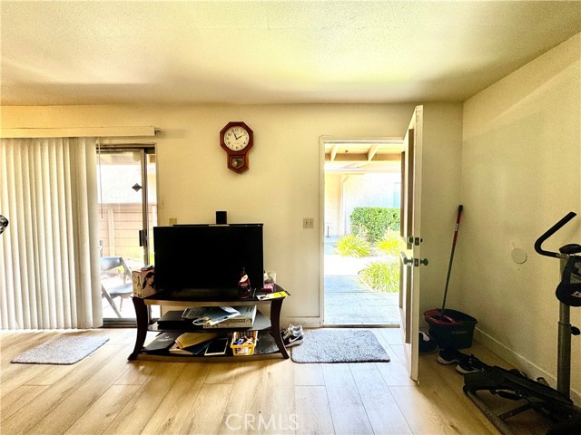 1437 Forest Glen, Hacienda Heights CA: https://media.crmls.org/medias/5d09743f-9c5c-45b7-99e6-444add6b9239.jpg
