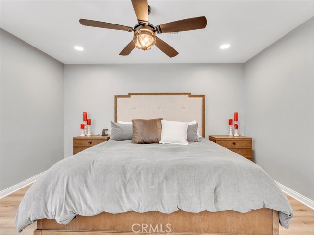 Detail Gallery Image 27 of 54 For 29729 Strawberry Hill Dr, Agoura Hills,  CA 91301 - 3 Beds | 3 Baths