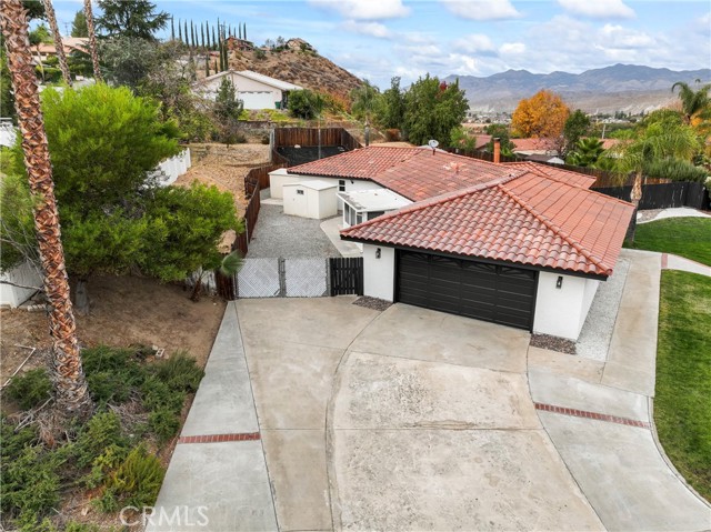 Detail Gallery Image 1 of 34 For 26565 Valle Heights Rd, Hemet,  CA 92544 - 3 Beds | 2 Baths