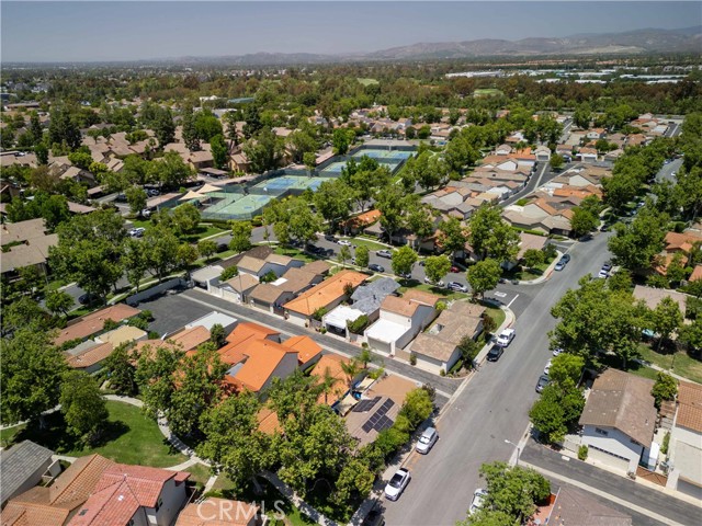 10 Windrow, Irvine CA: https://media.crmls.org/medias/5d0ba306-ece7-4efd-962d-f3104c9921e3.jpg