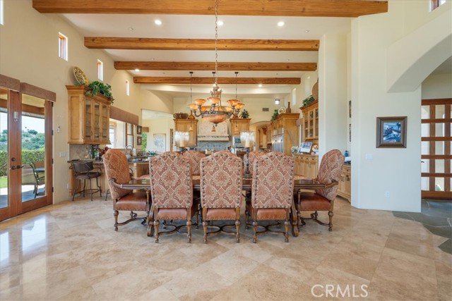 1917 Santa Margarita Drive, Fallbrook CA: https://media.crmls.org/medias/5d0bef33-4843-480e-ab14-63a9581f4fe7.jpg