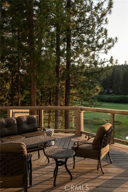 420 Golf Course Road, Lake Arrowhead CA: https://media.crmls.org/medias/5d0c0670-7aa1-4e15-abbd-82db699e6ad4.jpg