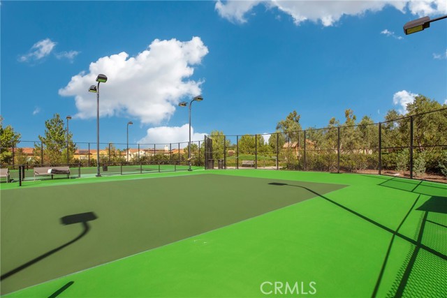 72 English Saddle, Irvine CA: https://media.crmls.org/medias/5d0cd056-18b0-4319-a328-7720d7cd5fe9.jpg