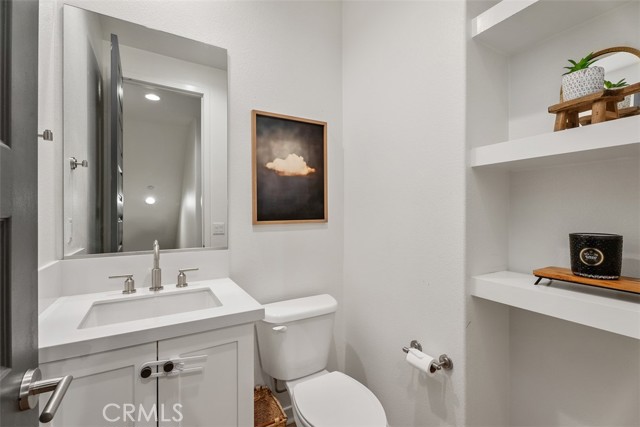 Detail Gallery Image 9 of 25 For 85 Hideaway Loop, Mission Viejo,  CA 92691 - 4 Beds | 3/1 Baths