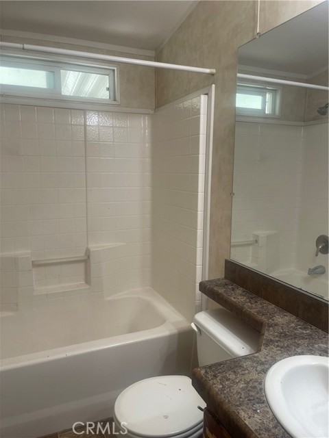 Detail Gallery Image 5 of 5 For 1826 W 19th St #18,  San Bernardino,  CA 92411 - 3 Beds | 2 Baths