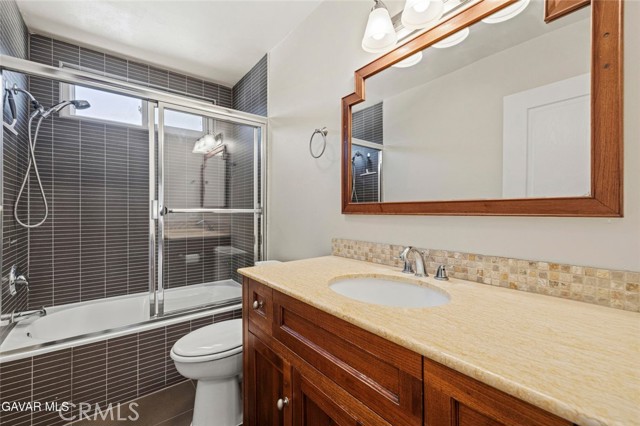 Detail Gallery Image 22 of 33 For 3220 Altura Ave #220,  Glendale,  CA 91214 - 1 Beds | 1 Baths