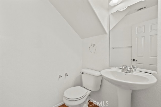 29513 Blake Way, Canyon Country CA: https://media.crmls.org/medias/5d0fc584-0b25-43c9-8aa1-6419349dd3ff.jpg