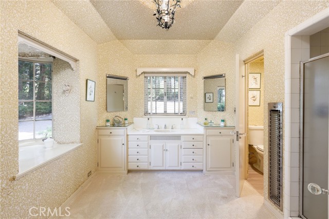 Detail Gallery Image 12 of 75 For 28641 North Shore Rd, Lake Arrowhead,  CA 92352 - 14 Beds | 11/1 Baths