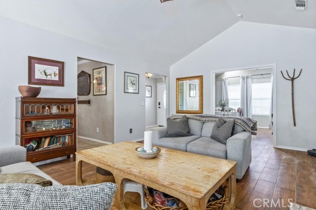 Detail Gallery Image 10 of 75 For 76945 Indian Valley, San Miguel,  CA 93451 - 7 Beds | 5/1 Baths