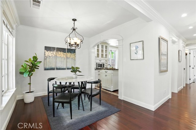 Detail Gallery Image 11 of 38 For 245 F St, Redwood City,  CA 94063 - 3 Beds | 3 Baths