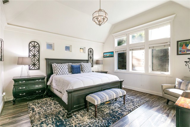 Detail Gallery Image 16 of 48 For 343 Garden, Lake Arrowhead,  CA 92352 - 5 Beds | 3 Baths